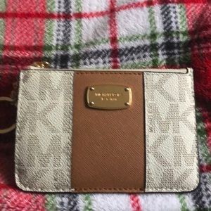 Michael Kors change purse